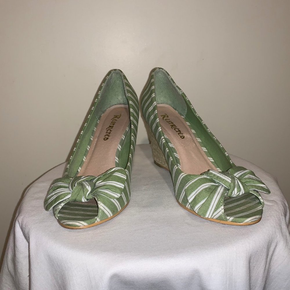 Restricted Green Stripe Knot Linda Wedge Pump
